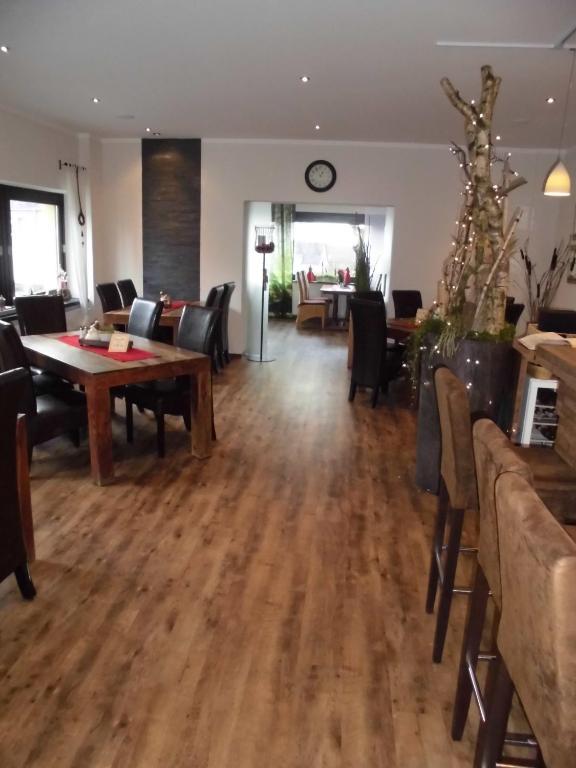 Hotel Roeb Nideggen Extérieur photo