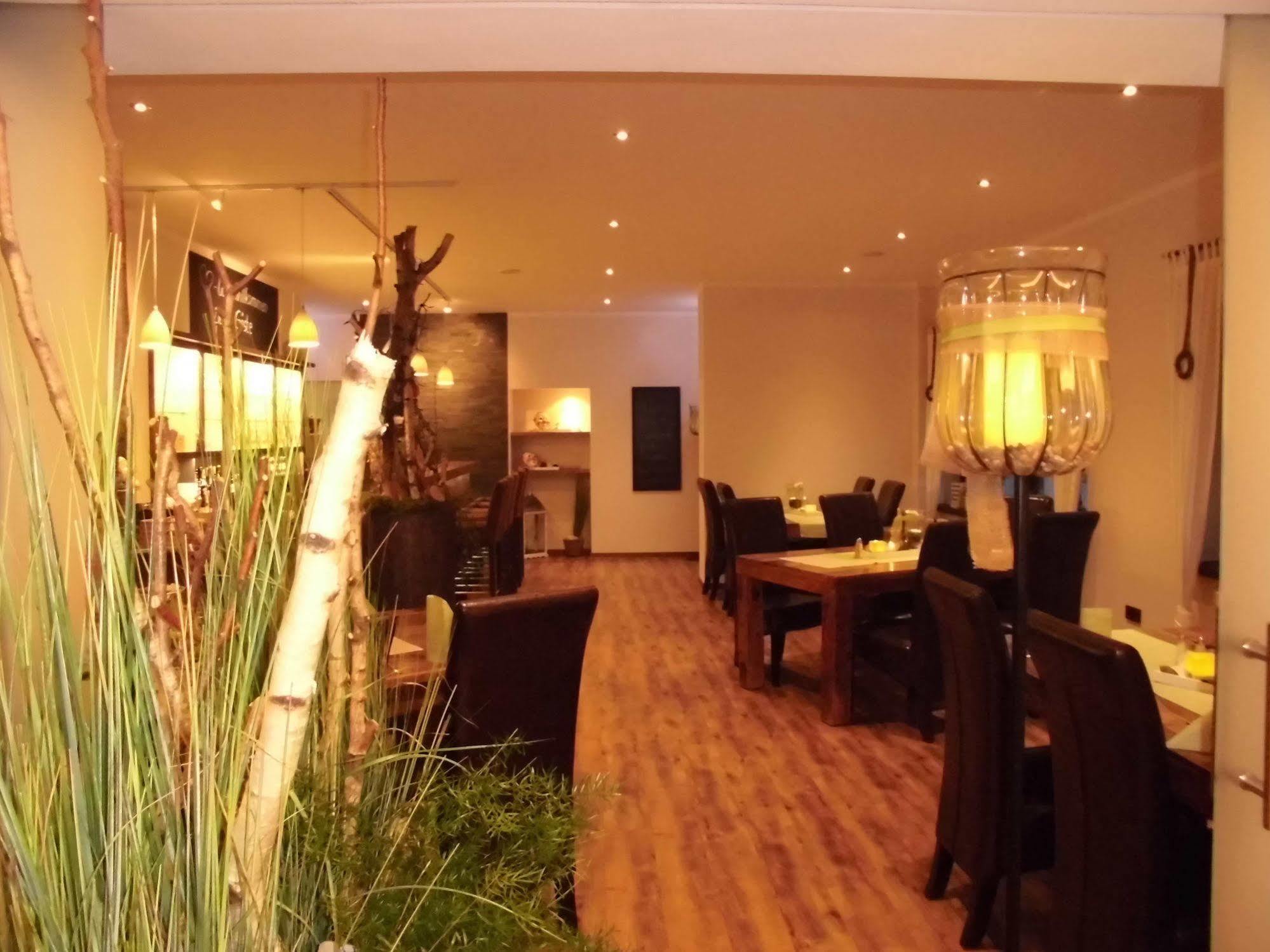 Hotel Roeb Nideggen Extérieur photo